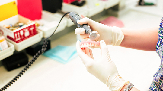 鹿児島市・鹿児島のノンクラスプデンチャー（目立たない部分入れ歯）