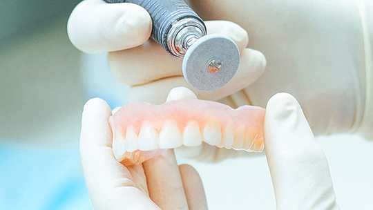 鹿児島市・鹿児島の自費の入れ歯・義歯治療